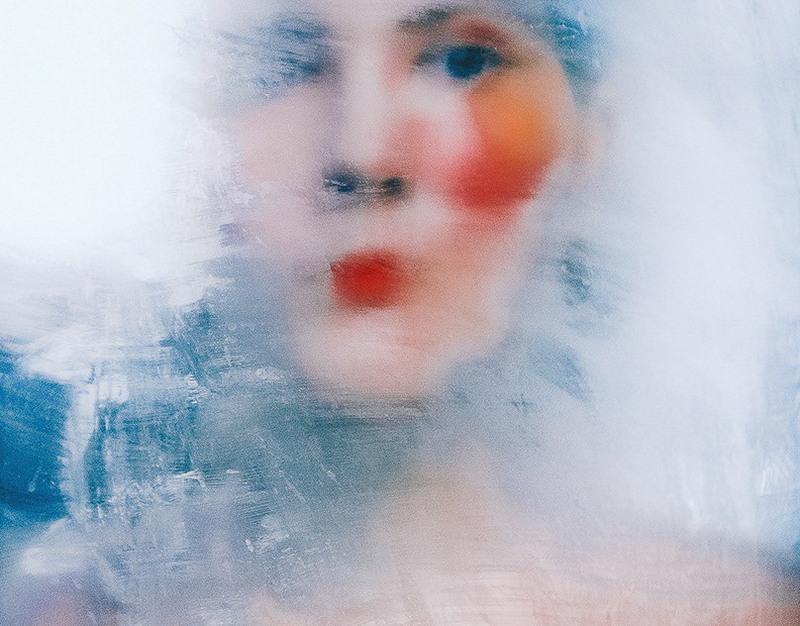 Эксклюзив ВКонтакте: Сидни Суини, Аманда Сайфред, Брэндон Скленар и Пол Фиг рассказали про съёмки триллера Горничная